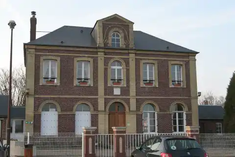 La mairie de Saint-Vincent-Cramesnil