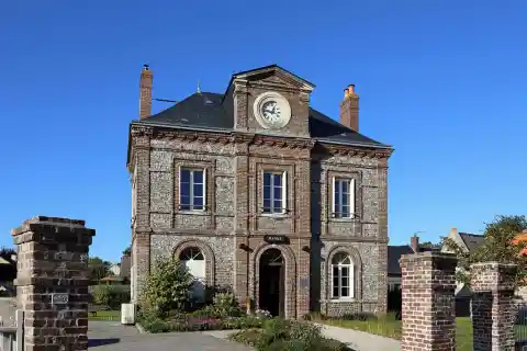 Sotteville-sur-Mer (département de la Seine-Maritime, France) : la mairie