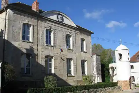Mairie de Montceaux-lès-Meaux. (Seine et Marne, région Île-de-France)