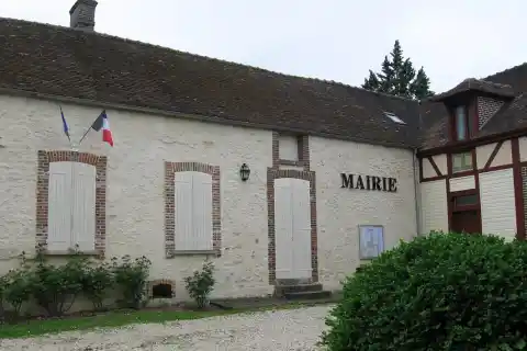 Mairie de Sigy. (Seine-et-Marne, région Île-de-France)
