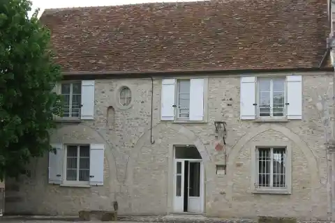Mairie de Vulaines-lès-Provins. (département de la Seine et Marne, région Île-de-France)