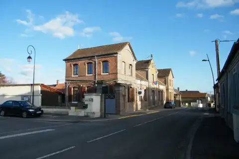 Mairie-école- Boismont, Somme, France