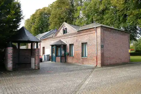 Mairie de Montonvillers, Somme, France