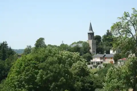 Le Bez (Tarn) - église Saint-Pierre
