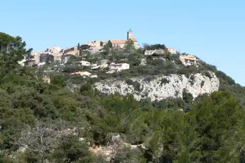 Saint-Julien-le-Montagnier