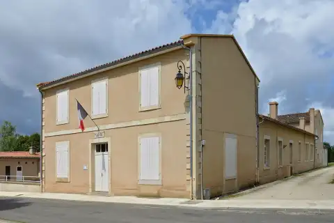 Mairie de Champniers, Vienne, France