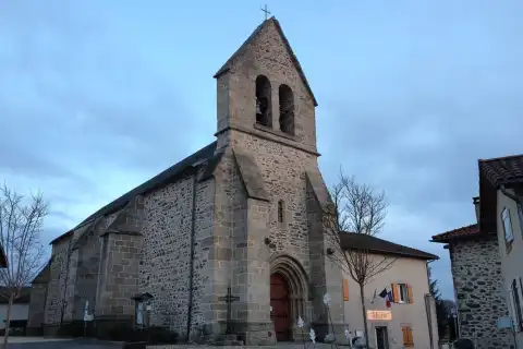 Burgnac: l'église Saint-Médard et la mairie