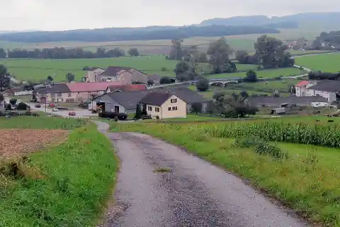 Vue depuis le nord-est sur Maroncourt