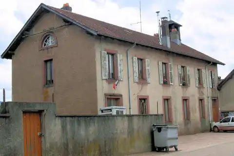 La mairie de Ménil-de-Senones