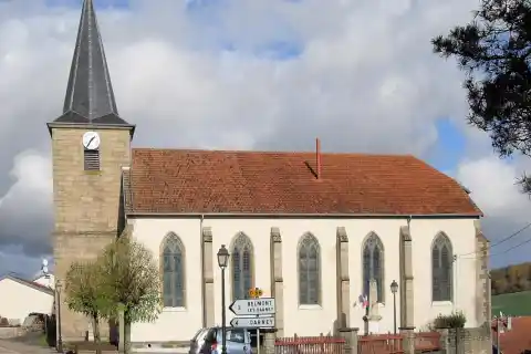 L'église Sainte-Catherine à Nonville