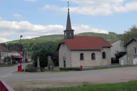 La chapelle Saint-Étienne de Raves