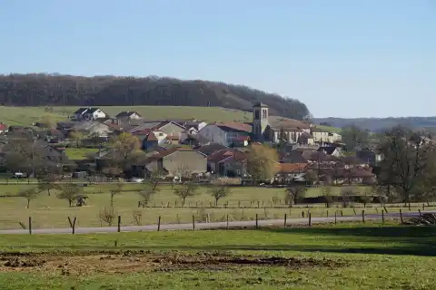 Vue générale de Saint-Menge