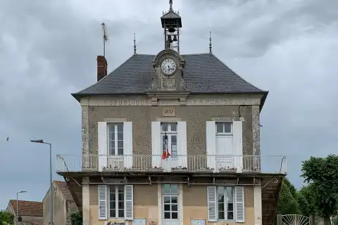 Mairie de Lichères-près-Aigremont (Yonne, France), juin 2020