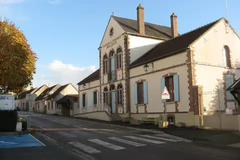 Voisines : mairie