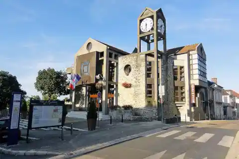 Mairie de Bouffémont, Val-d'Oise, France